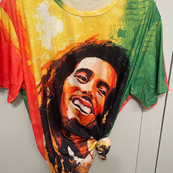 Colorful Graphic T-Shirt - Picture 3 of 6